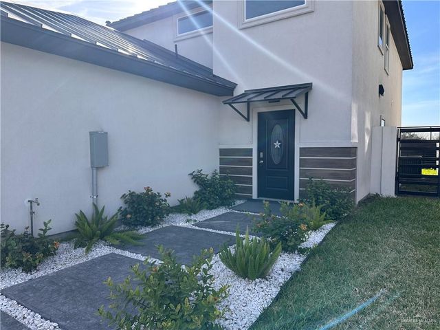 3421 Kerala Avenue D, Edinburg, TX 78539