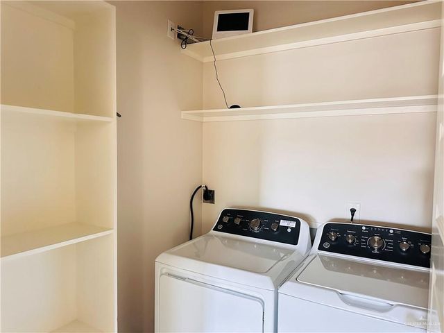 3421 Kerala Avenue D, Edinburg, TX 78539