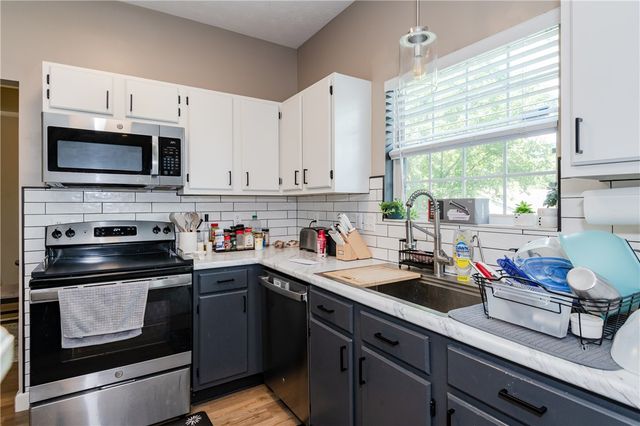 2381 Polo Park Drive, West Carrollton, OH 45439