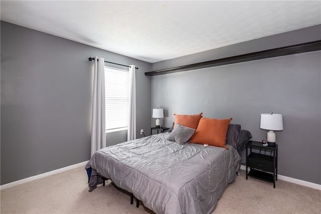 2381 Polo Park Drive, West Carrollton, OH 45439