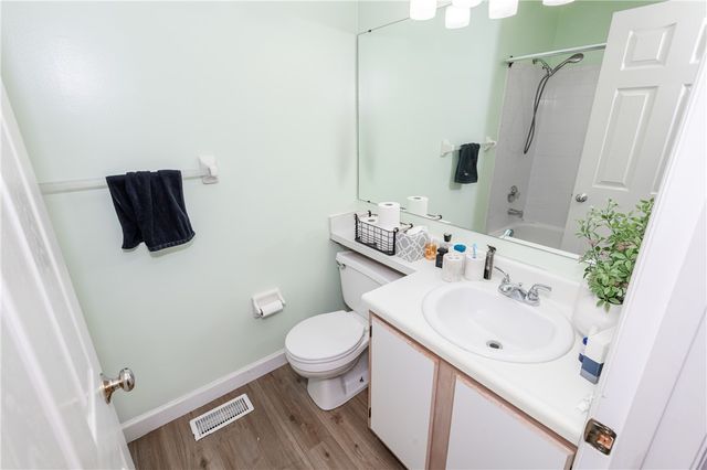 2381 Polo Park Drive, West Carrollton, OH 45439