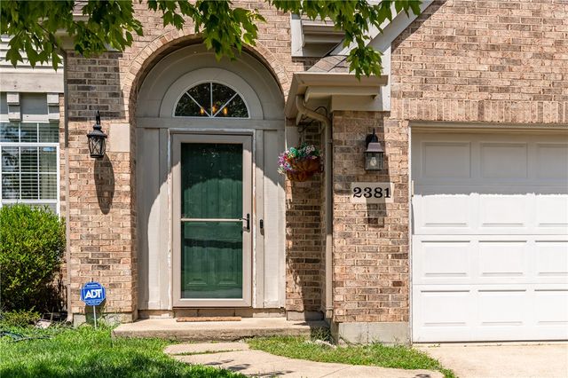 2381 Polo Park Drive, West Carrollton, OH 45439