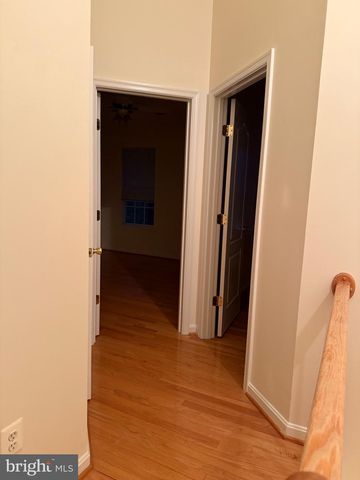 10340 PROCERA DR, Rockville, MD 20850