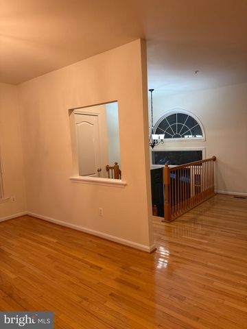 10340 PROCERA DR, Rockville, MD 20850
