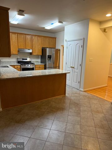 10340 PROCERA DR, Rockville, MD 20850