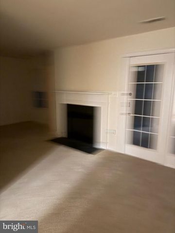 10340 PROCERA DR, Rockville, MD 20850