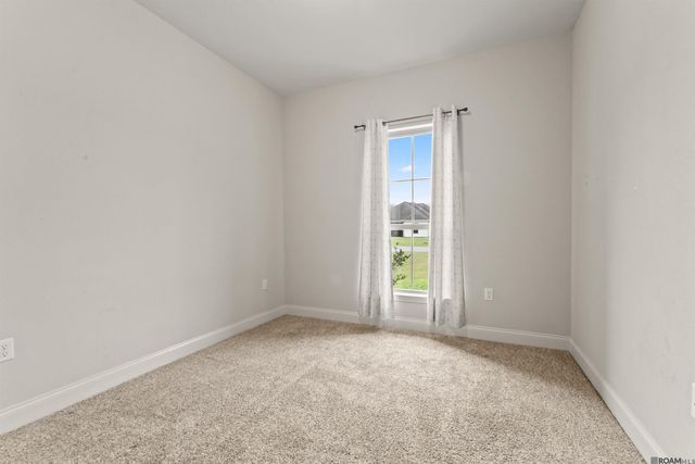 32490 Lake Pointe Blvd, Denham Springs, LA 70726