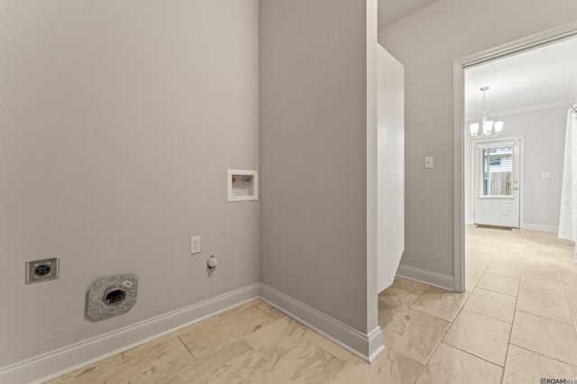 32490 Lake Pointe Blvd, Denham Springs, LA 70726