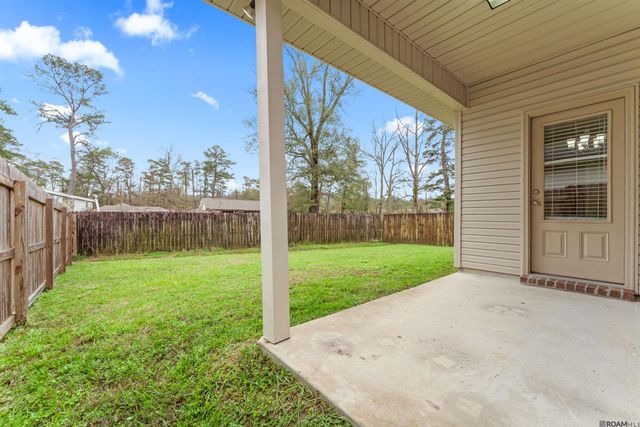 32490 Lake Pointe Blvd, Denham Springs, LA 70726