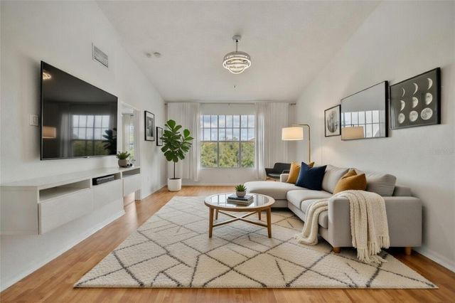 5554 METROWEST BOULEVARD 30, Orlando, FL 32811