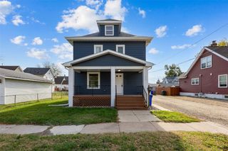 715 9th Avenue SW, Cedar Rapids, IA 52404