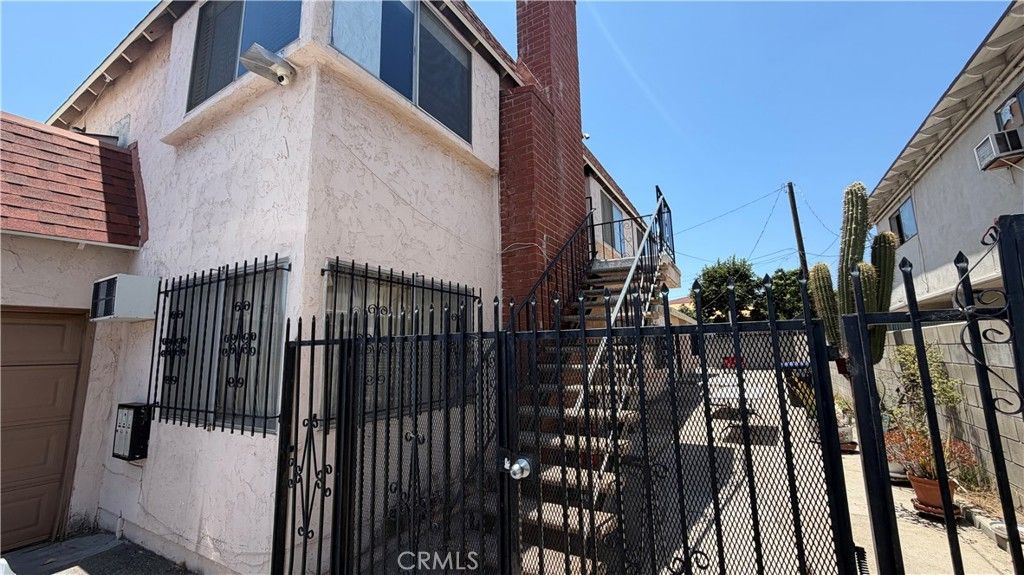 303 N New Avenue C, Monterey Park, CA 91755