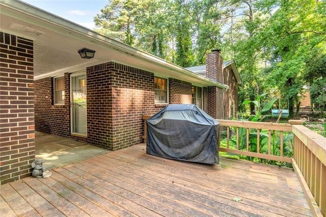 5892 Button Gwinnett Place, Norcross, GA 30093