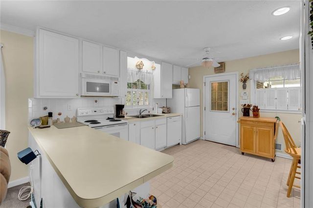 5892 Button Gwinnett Place, Norcross, GA 30093