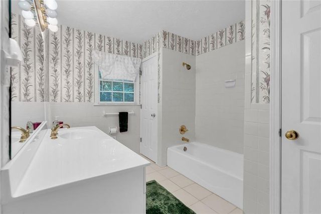 5892 Button Gwinnett Place, Norcross, GA 30093