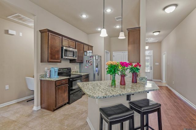 26406 Evangeline Trace Blvd, Denham Springs, LA 70726