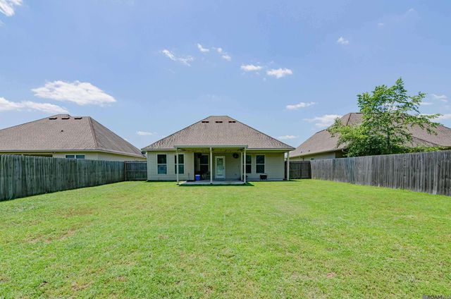 26406 Evangeline Trace Blvd, Denham Springs, LA 70726