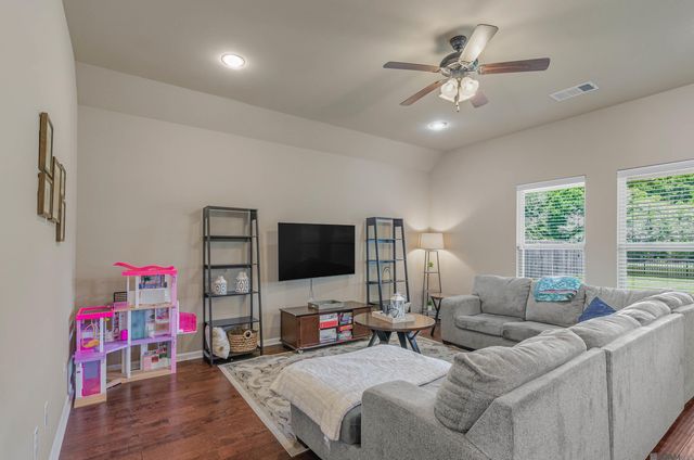 26406 Evangeline Trace Blvd, Denham Springs, LA 70726