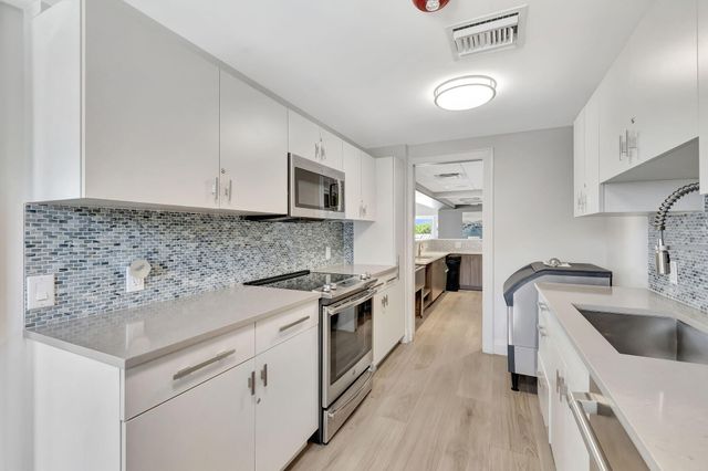 4740 S Ocean Boulevard 702, Highland Beach, FL 33487