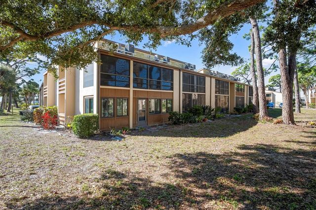 25 QUAILS RUN BOULEVARD 6, Englewood, FL 34223