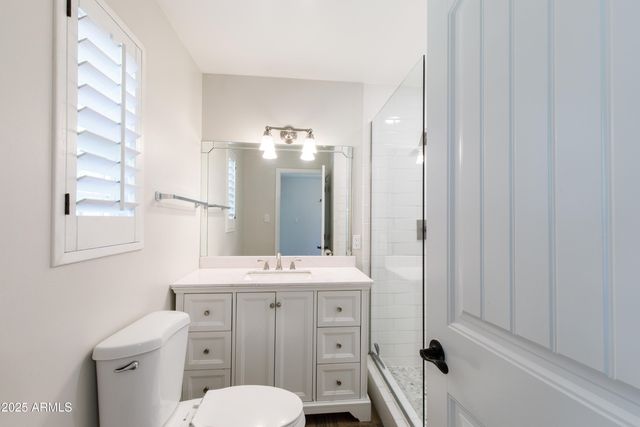 808 E CAVALIER Drive, Phoenix, AZ 85014