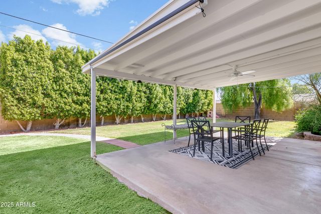 808 E CAVALIER Drive, Phoenix, AZ 85014