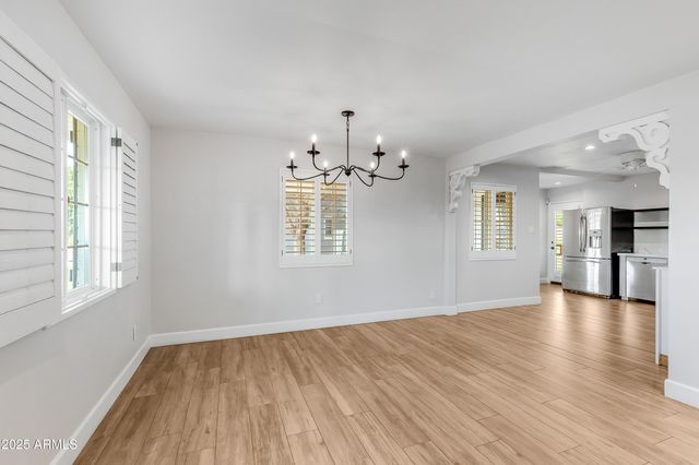 808 E CAVALIER Drive, Phoenix, AZ 85014