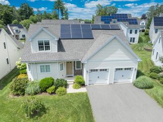 20 Bridge Rd 33, Northampton, MA 01062