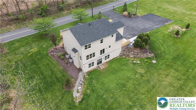 2575 Huckleberry Road, Allentown City, PA 18104