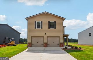107 Garden Walk, West Point, GA 31833