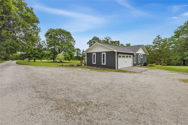 11522 Pearce Road, Fayetteville, AR 72701