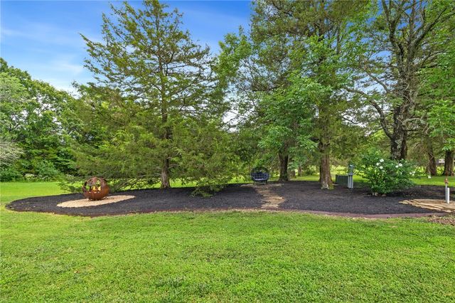 11522 Pearce Road, Fayetteville, AR 72701