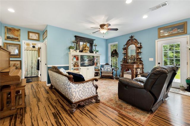 11522 Pearce Road, Fayetteville, AR 72701
