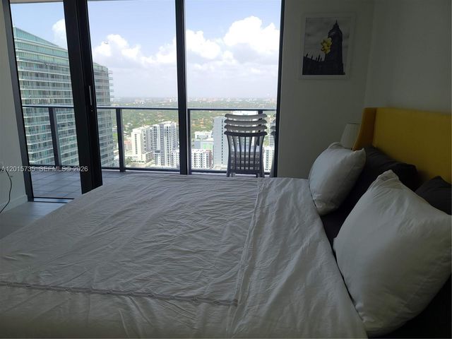 1000 Brickell Plz 3510, Miami, FL 33131