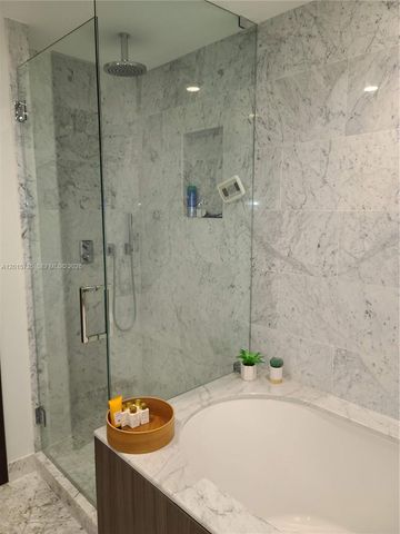 1000 Brickell Plz 3510, Miami, FL 33131