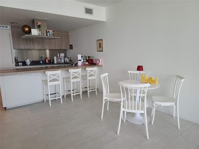 1000 Brickell Plz 3510, Miami, FL 33131
