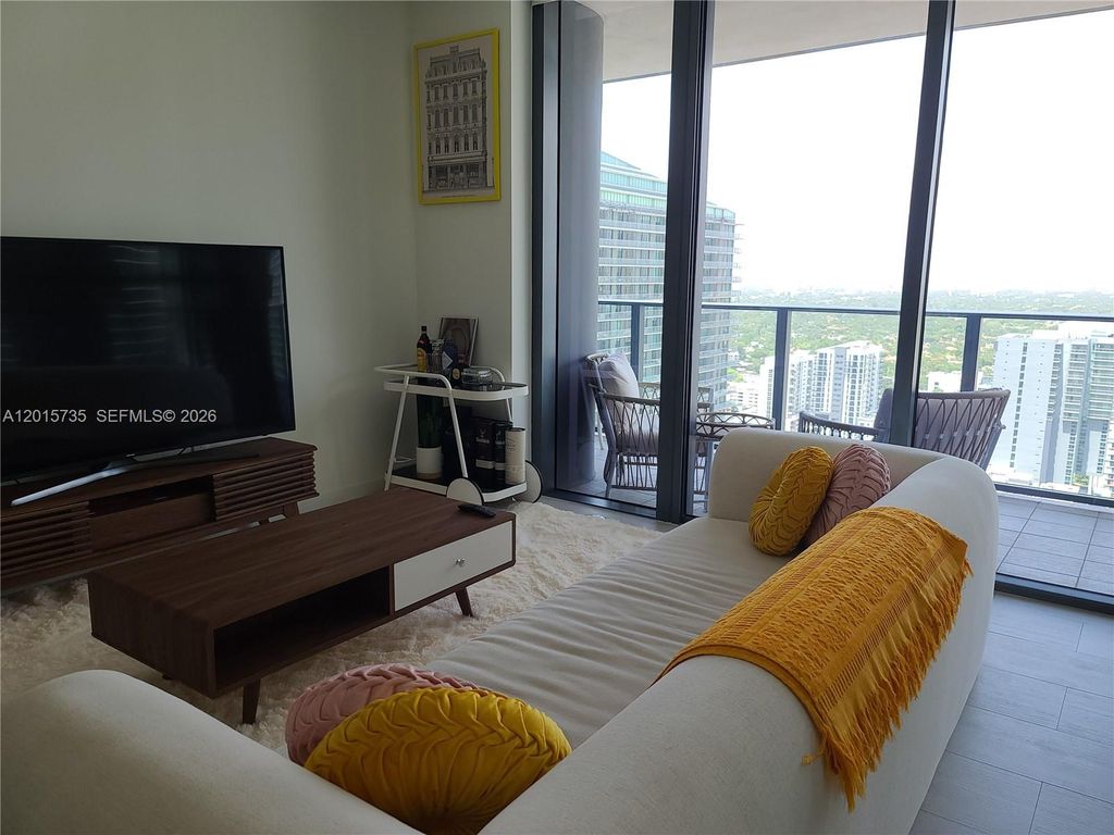 1000 Brickell Plz 3510, Miami, FL 33131