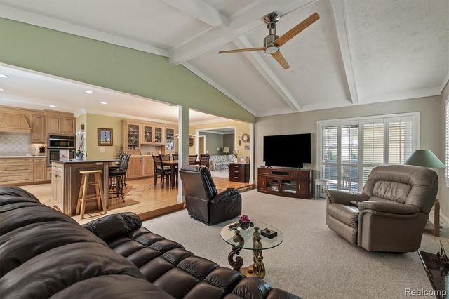 1662 Sumac Drive, Rochester Hills, MI 48309