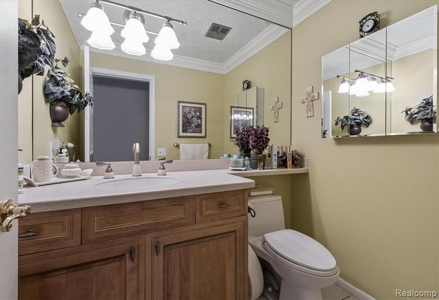 1662 Sumac Drive, Rochester Hills, MI 48309