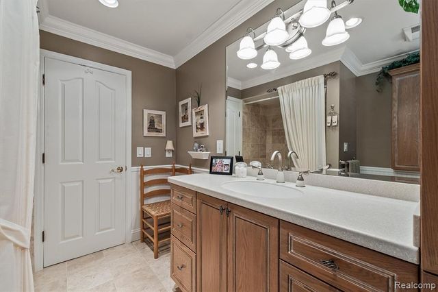1662 Sumac Drive, Rochester Hills, MI 48309