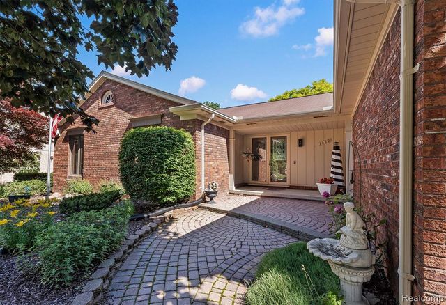 1662 Sumac Drive, Rochester Hills, MI 48309