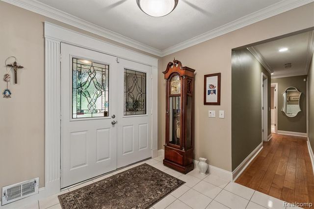 1662 Sumac Drive, Rochester Hills, MI 48309