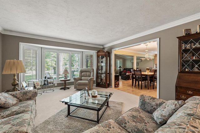 1662 Sumac Drive, Rochester Hills, MI 48309