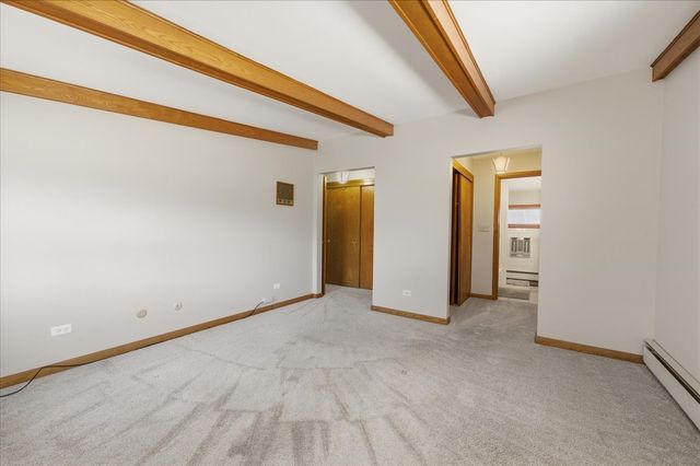 616 Seneca Drive, Aurora, IL 60506