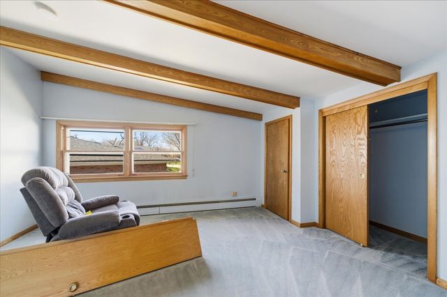 616 Seneca Drive, Aurora, IL 60506