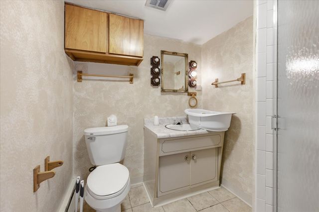 616 Seneca Drive, Aurora, IL 60506