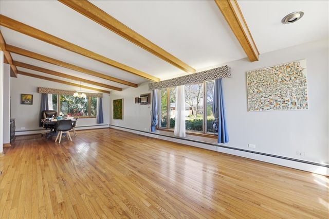 616 Seneca Drive, Aurora, IL 60506