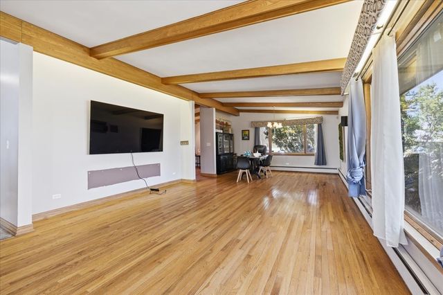 616 Seneca Drive, Aurora, IL 60506