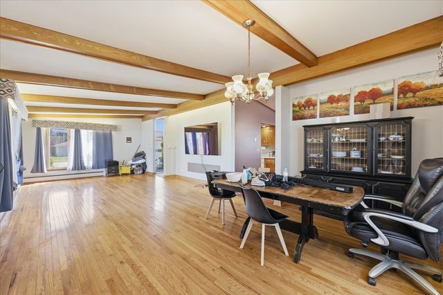 616 Seneca Drive, Aurora, IL 60506