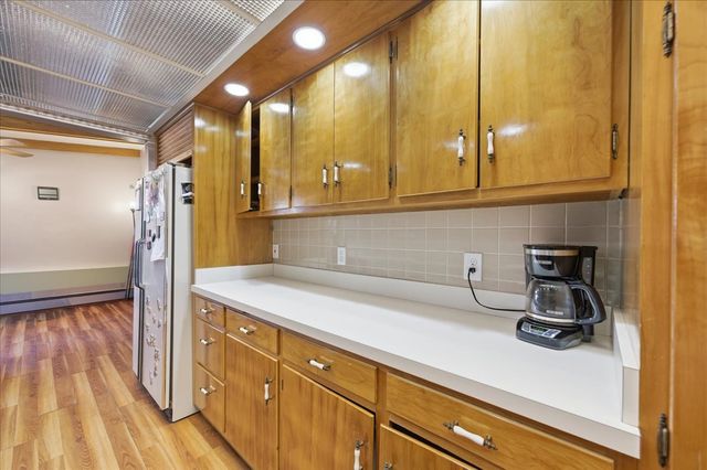 616 Seneca Drive, Aurora, IL 60506